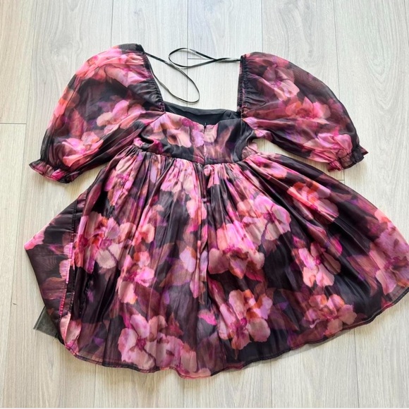 Floral mini dress - Picture 4 of 5